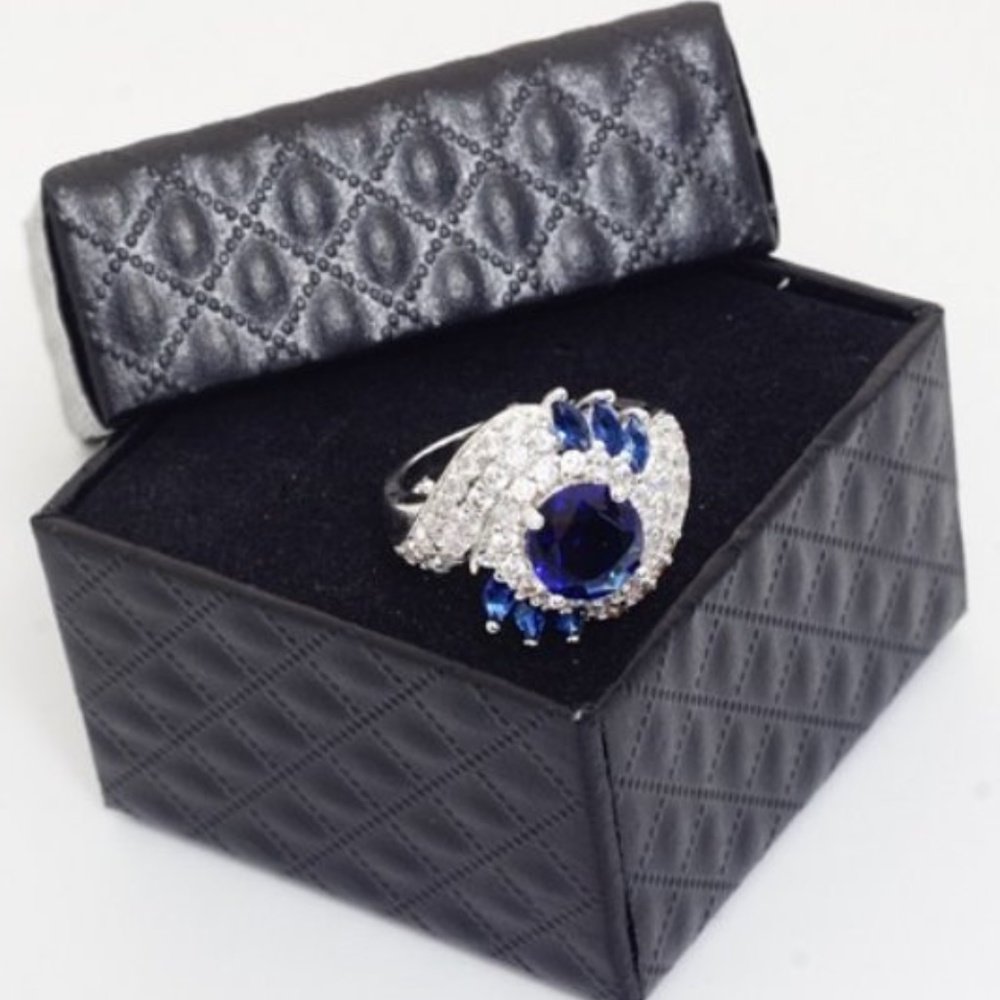 Blue Saphire and Austrian Crystal Dinner Ring!